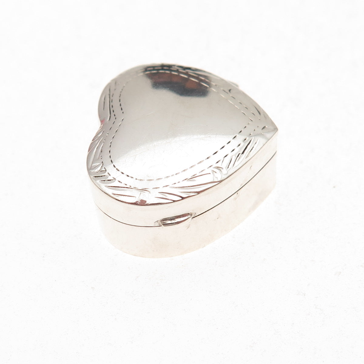 925 Sterling Silver Vintage Engraved Heart Pill / Snuff Box