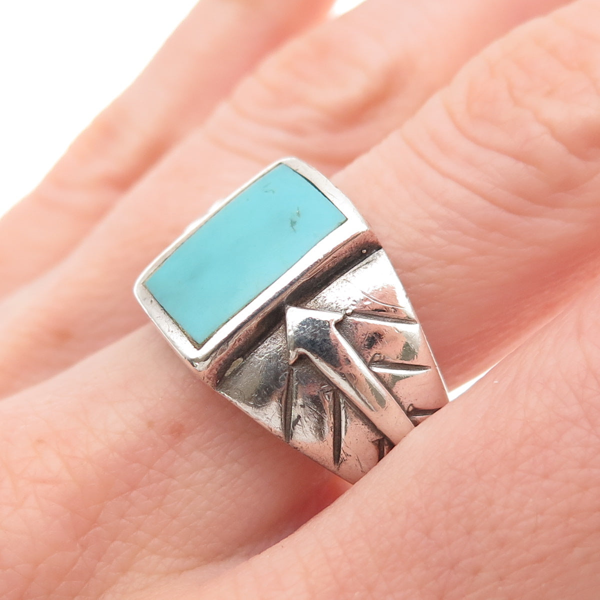 Old Pawn Sterling Silver Vintage Southwestern Turquoise Arrow Ring Size 11.75