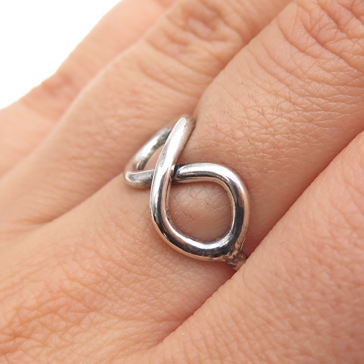 925 Sterling Silver Vintage Infinity Ring Size 5.75