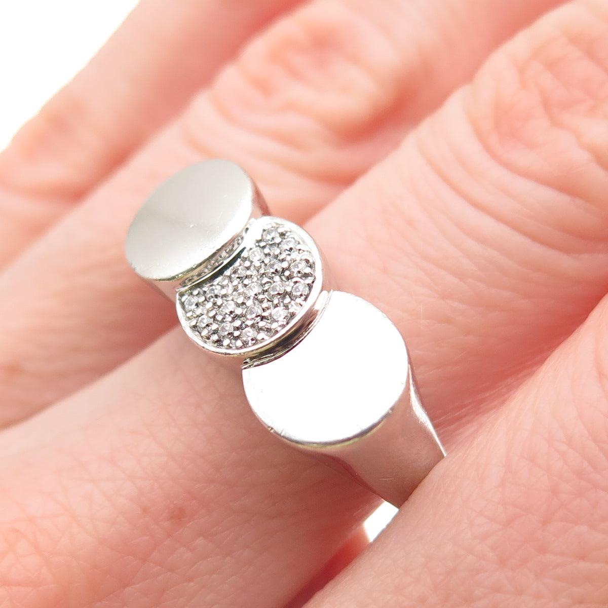 925 Sterling Silver Round-Cut C Z Modernist Overlap Disc Ring Size 9.5