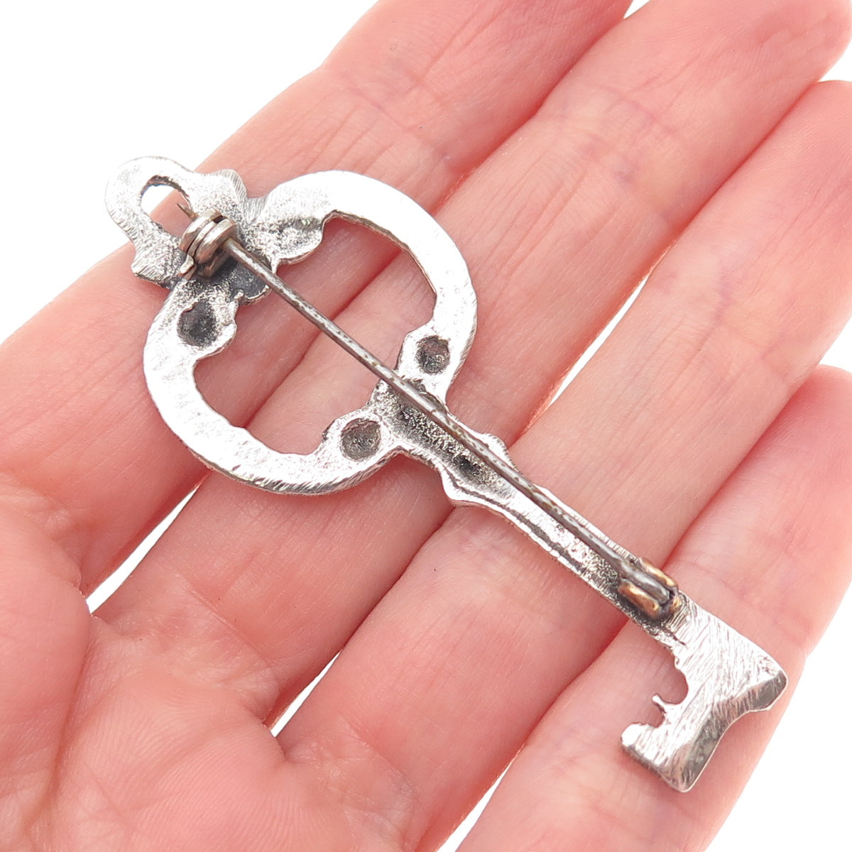 925 Sterling Silver Antique Art Deco Key Oxidized Pin Brooch