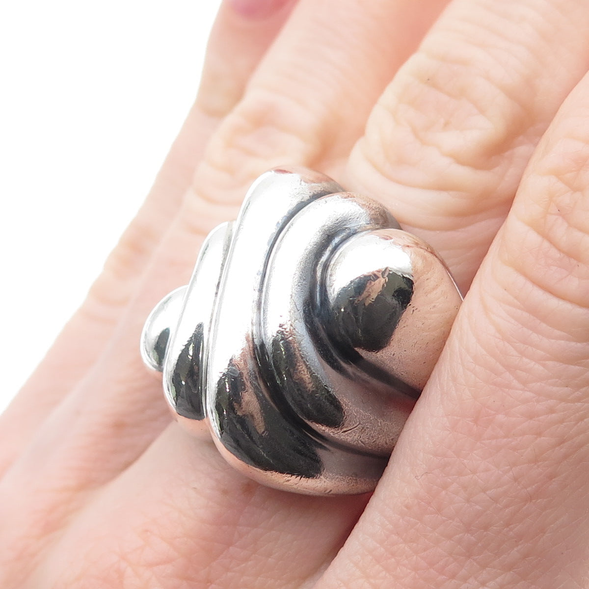 925 Sterling Silver Vintage Mexico Modernist Ribbed Dome Oxidized Ring Size 7
