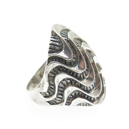 925 Sterling Silver Vintage Modernist Wavy Oxidized Ring Size 7