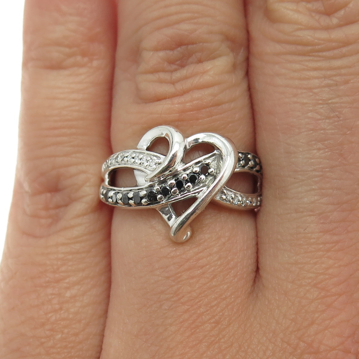 925 Sterling Silver Real Round-Cut Black & White Diamond Heart Ring Size 6