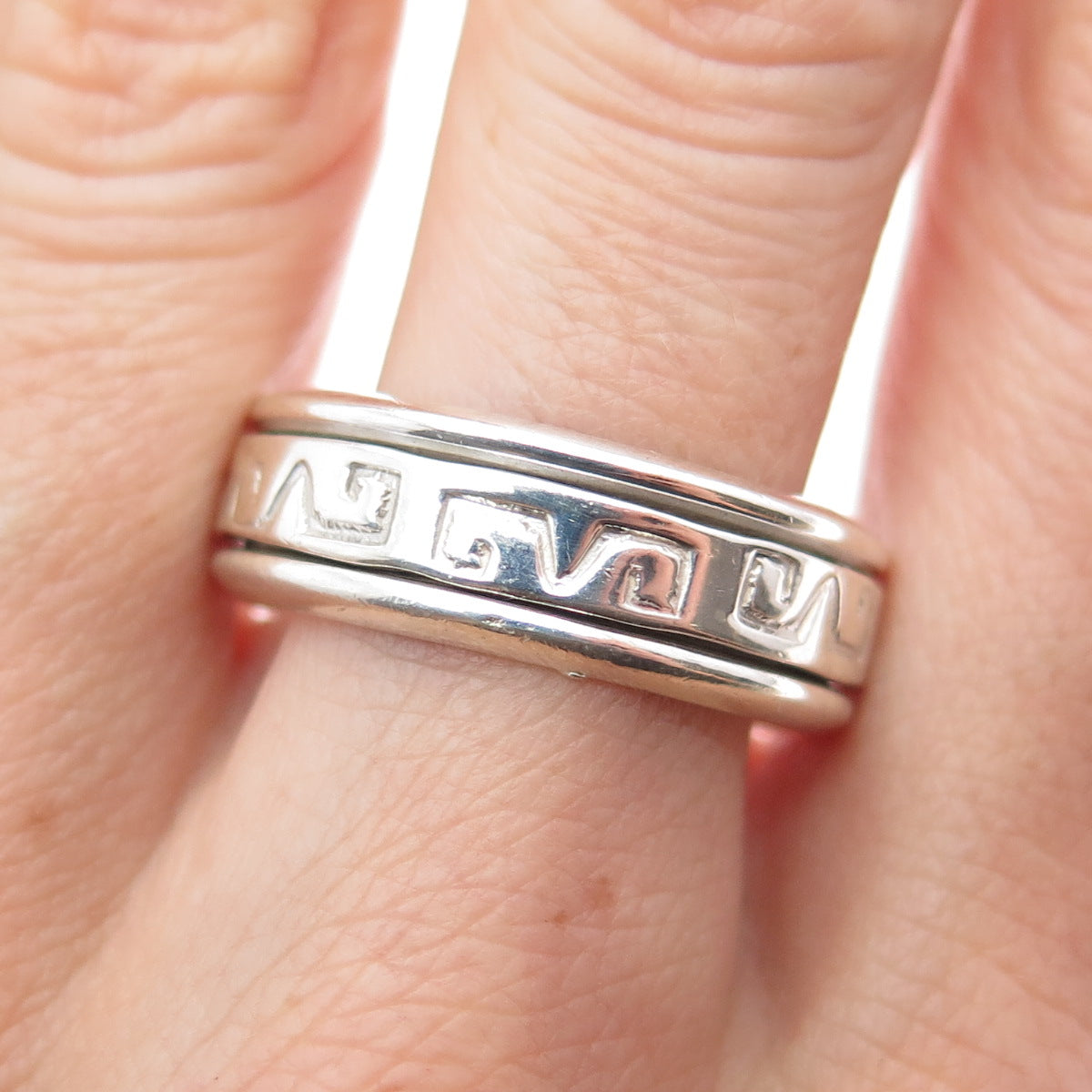 925 Sterling Silver Vintage Tribal Symbol Rotating Band Ring Size 10.5
