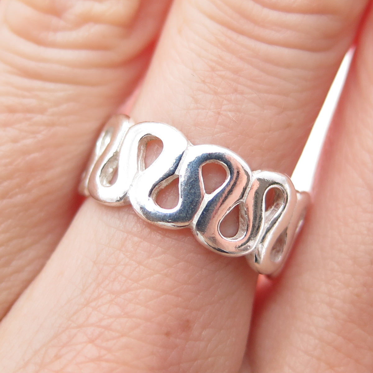 925 Sterling Silver Vintage Modernist Zig Zag Band Ring Size 7.25