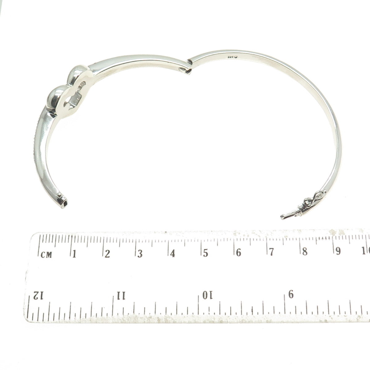 925 Sterling Silver Real Round-Cut Diamond Heart Bangle Bracelet 7.25"