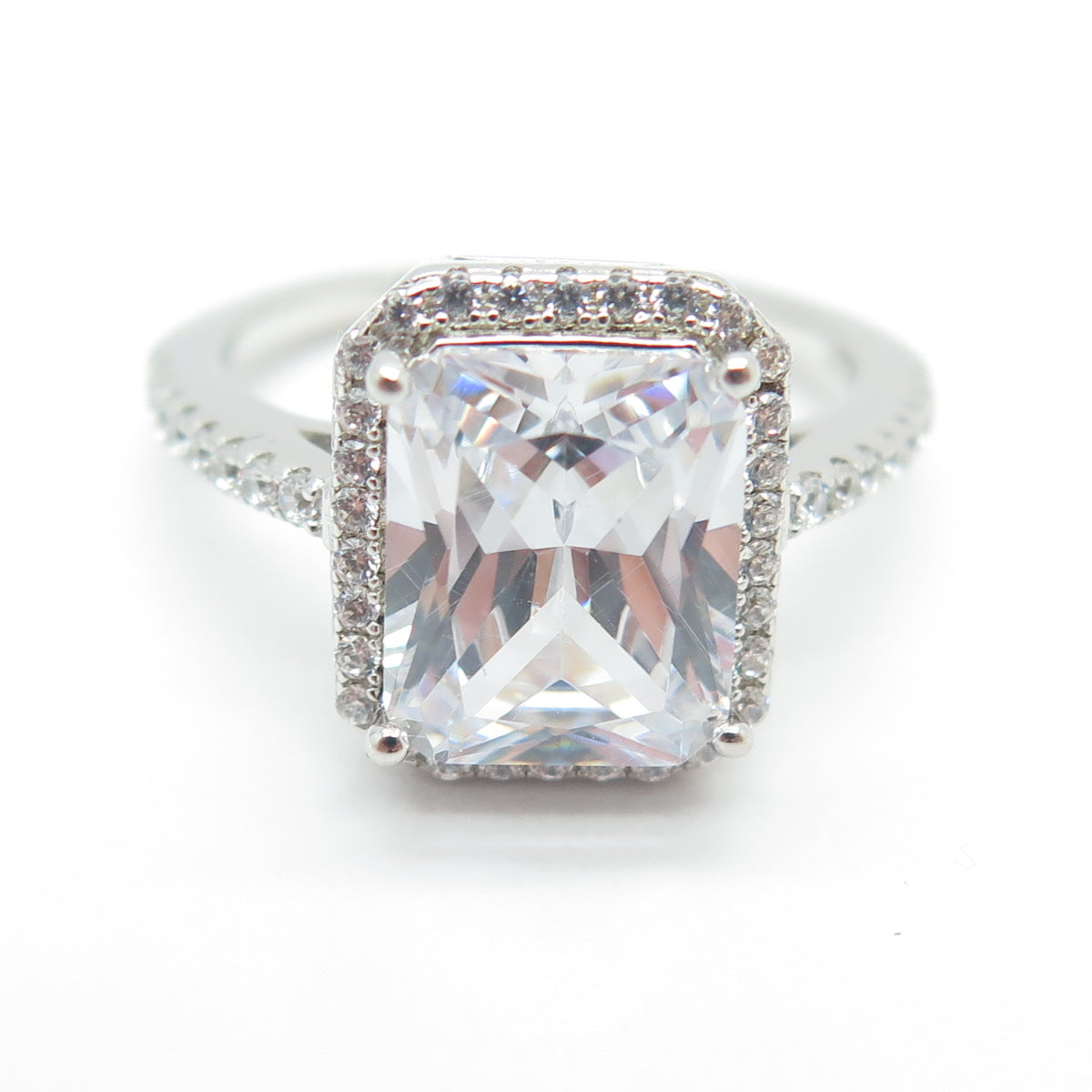 925 Sterling Silver Radiant & Round-Cut Shaped C Z Ring Size 7.25