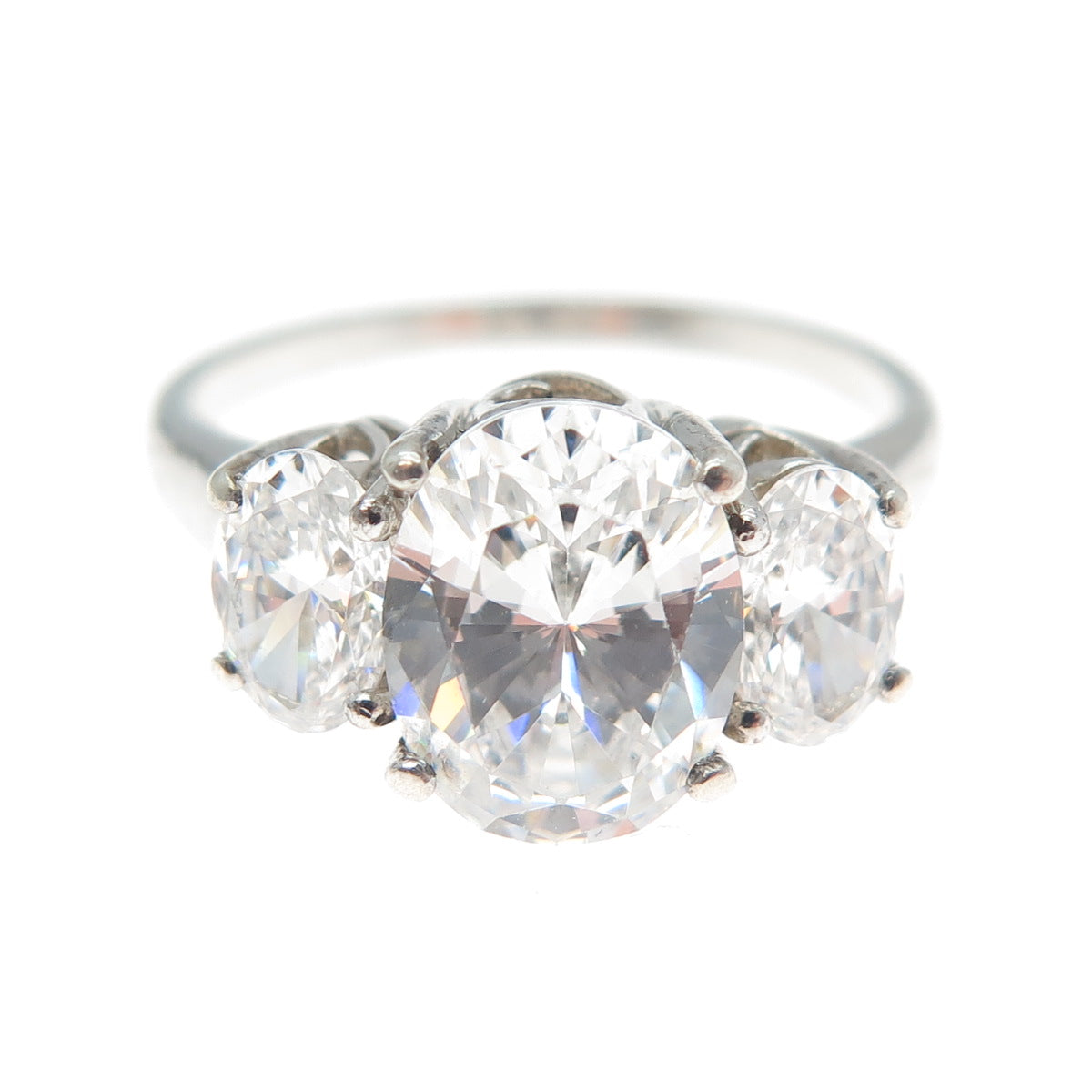 925 Sterling Silver Oval-Cut C Z Engagement Ring Size 7.25