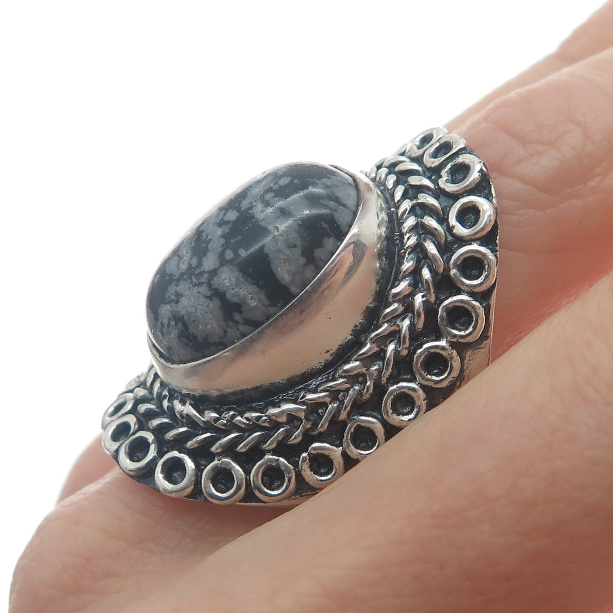 925 Sterling Silver Vintage Snowflake Obsidian Circle Link Oxidized Ring Size 9