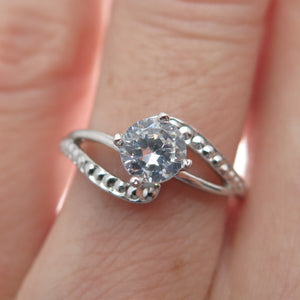 925 Sterling Silver Round-Cut Shaped C Z Engagement Ring Size 6
