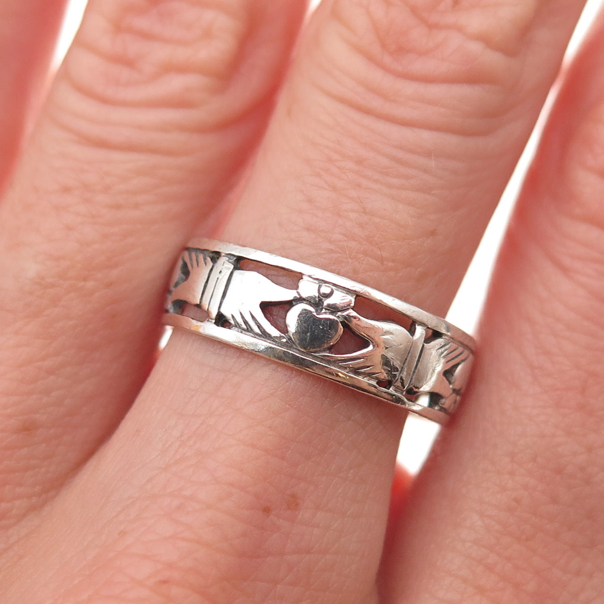 Peter Stone Sterling Silver Vintage Irish Claddagh Oxidized Band Ring Size 9.5
