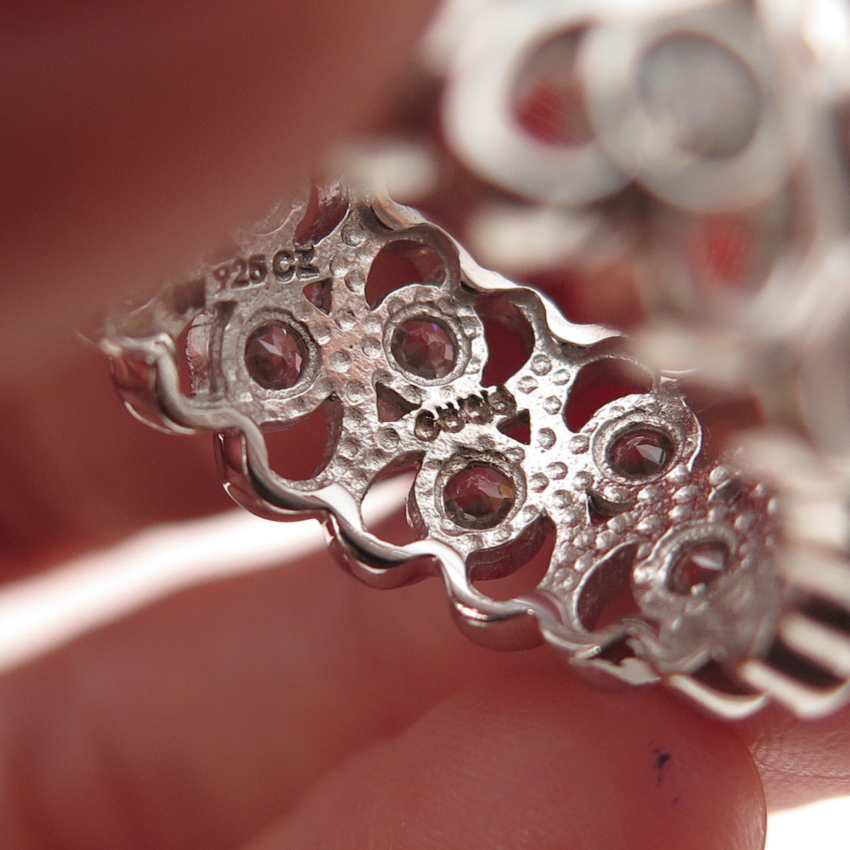 925 Sterling Silver Round-Cut C Z Heart Ornate Band Size 7.25
