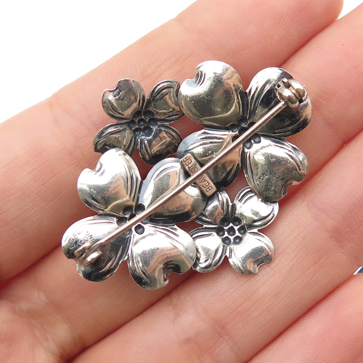 BEAU 925 Sterling Silver Vintage Dogwood Flower Oxidized Pin Brooch