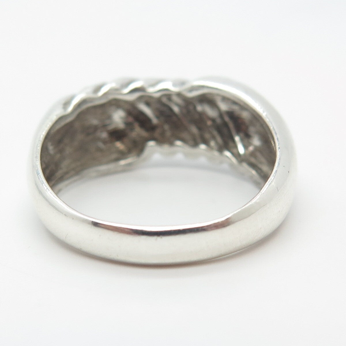925 Sterling Silver Vintage Ribbed Ring Size 8