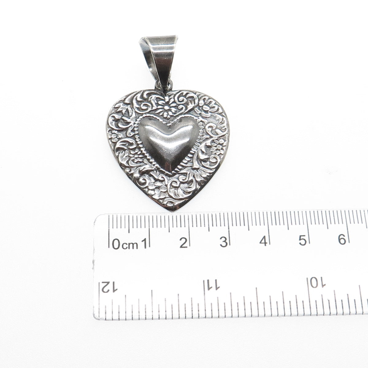 925 Sterling Silver Vintage Mexico Repousse Heart Oxidized Pendant