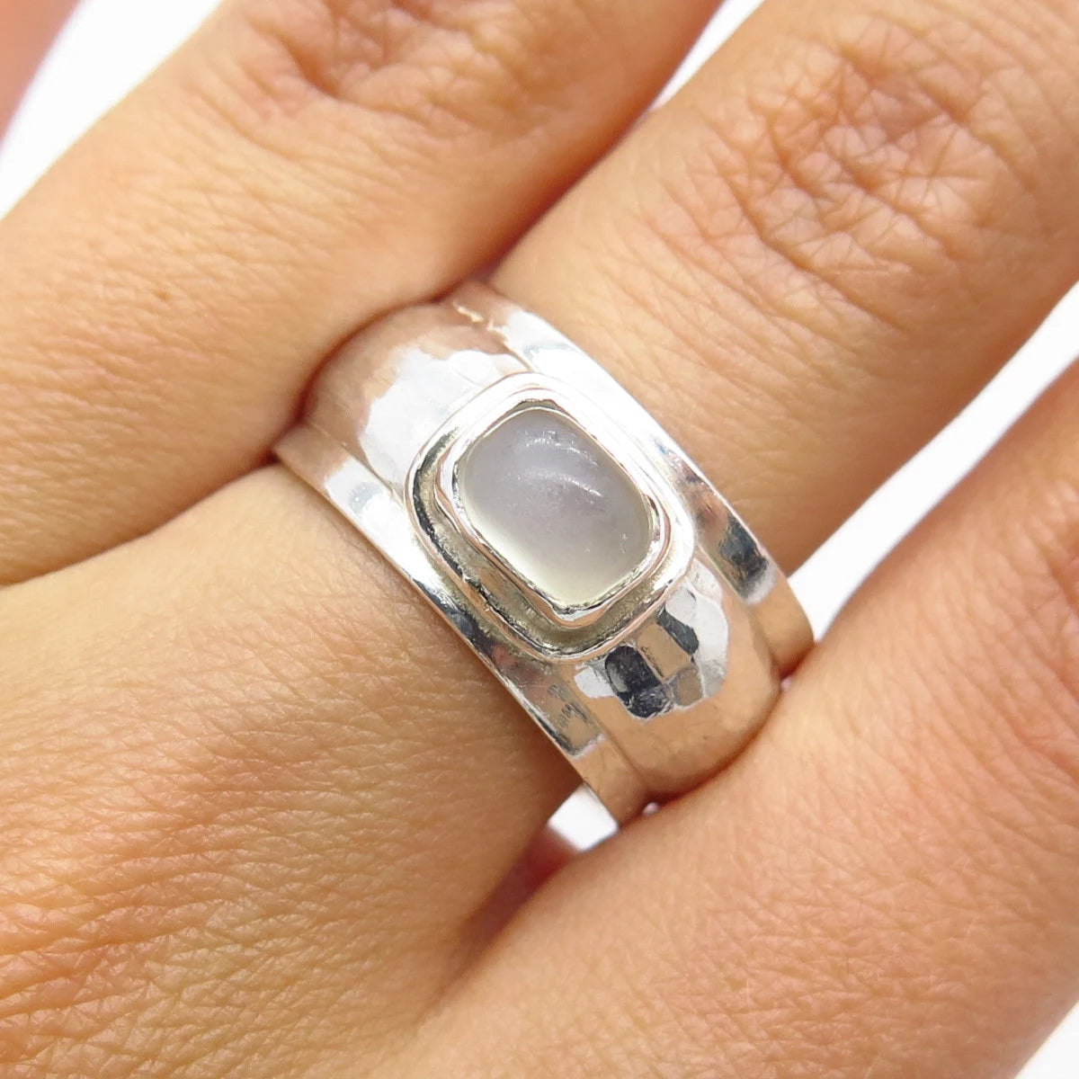 925 Sterling Silver Vintage Real Clear Quartz Hammered Wide Ring Size 8