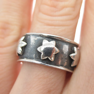925 Sterling Silver Vintage Flower All Around Oxidized Band Ring Size 5.25
