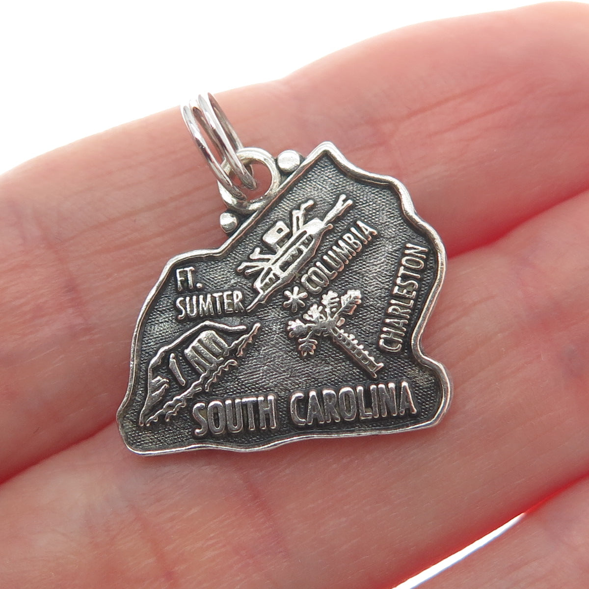MAISELS INDIAN TRADING Sterling Silver Vintage South Carolina Mini Charm Pendant