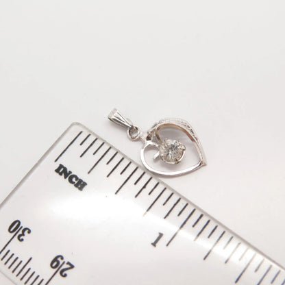 925 Sterling Silver Vintage Round-Cut C Z Heart Pendant