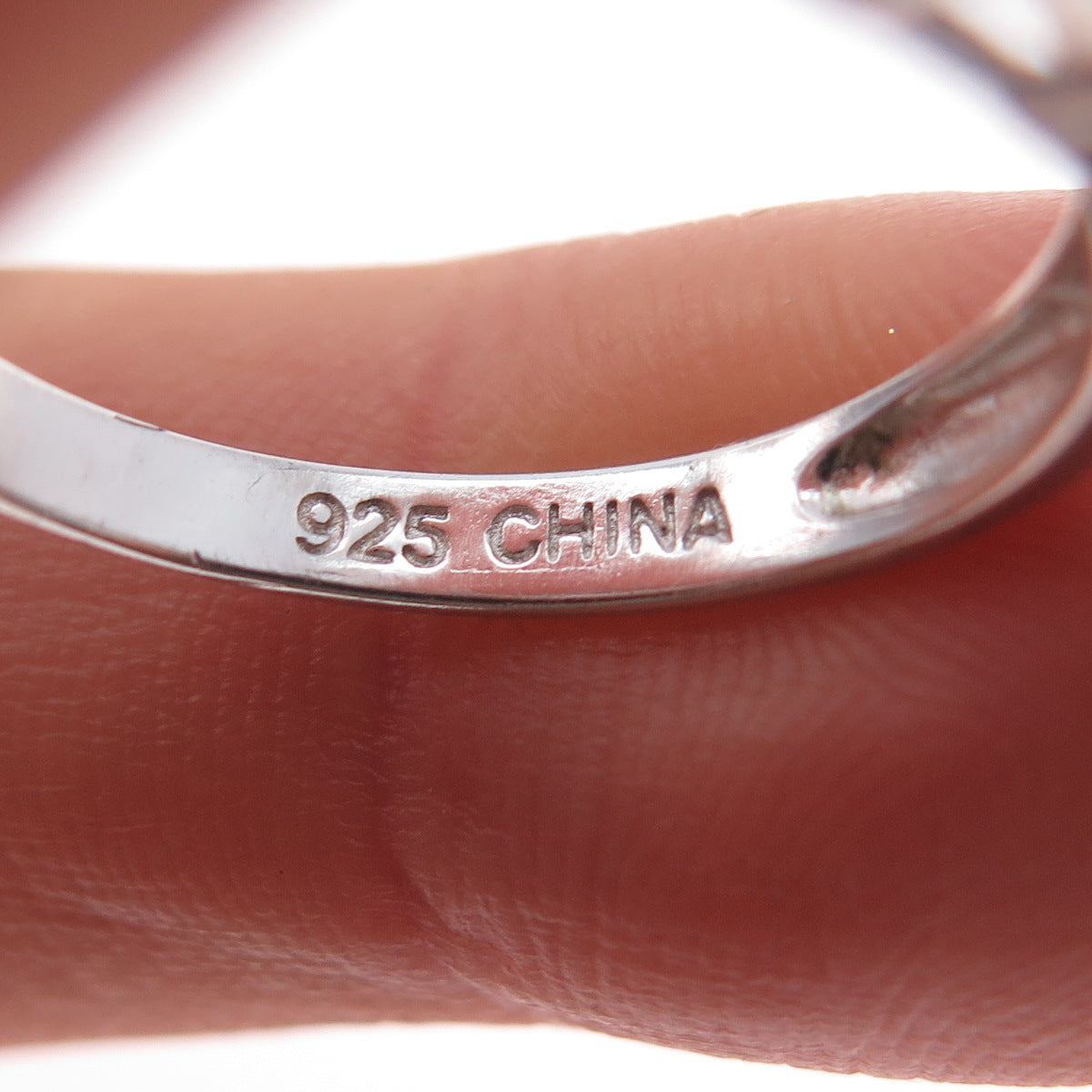 925 Sterling Silver Round-Cut Lavender & White C Z Ring Size 8