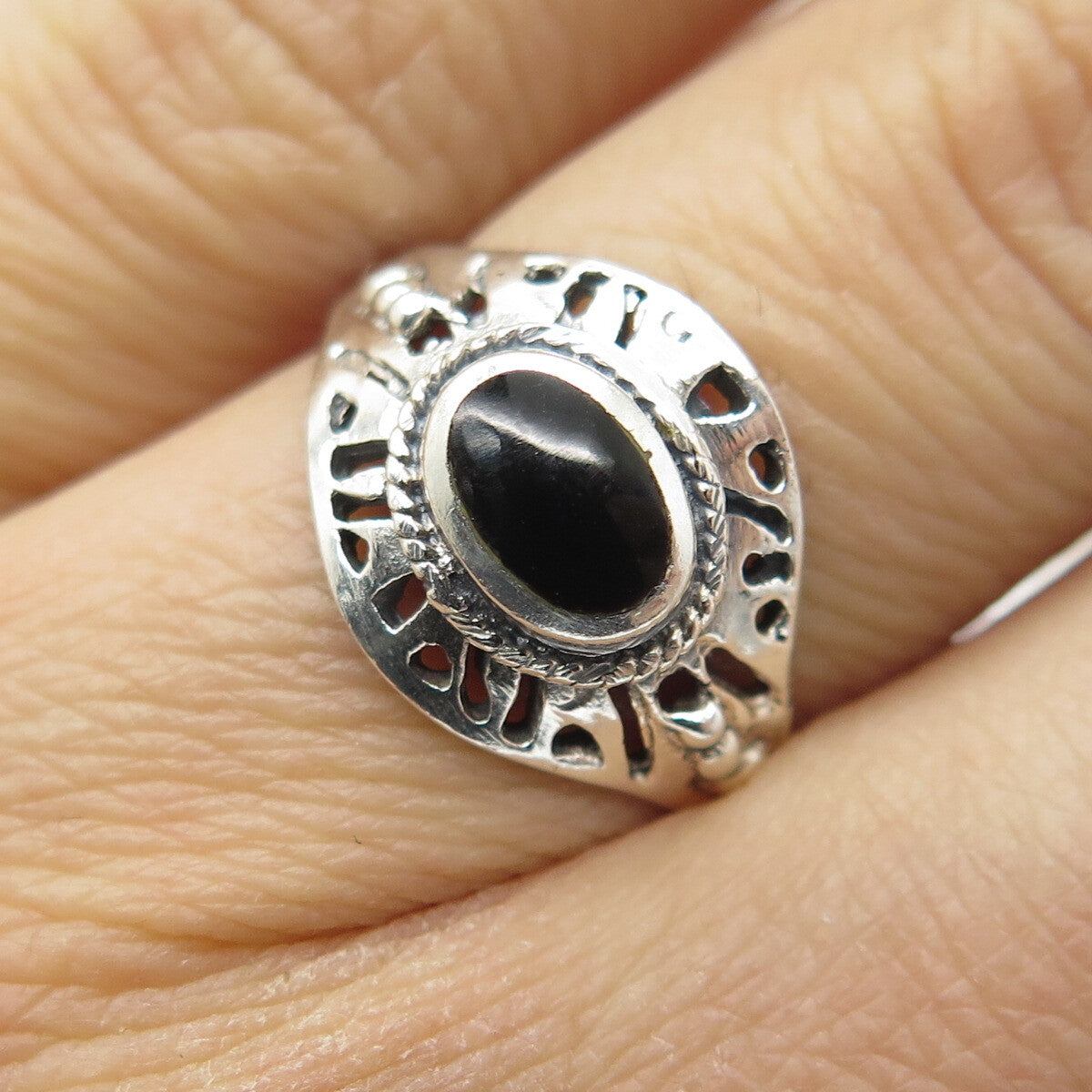 925 Sterling Silver Vintage Real Black Onyx Modernist Ring Size 5.25