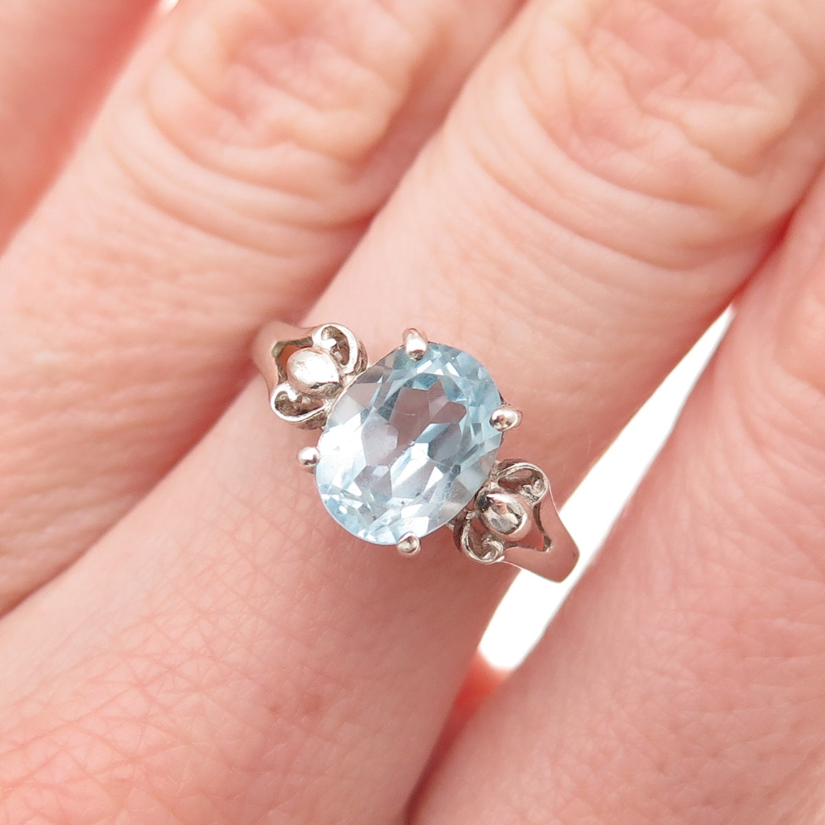 925 Sterling Silver Vintage Real Oval-Cut Blue Topaz Ring Size 6.5