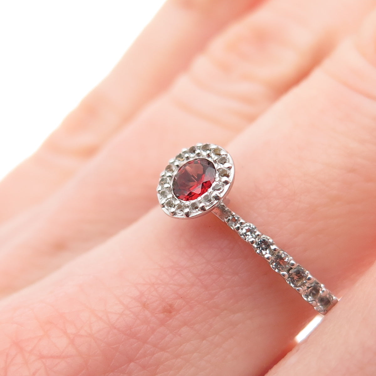 925 Sterling Silver BMD Real Round-Cut Red Garnet & White Topaz Ring Size 6.75