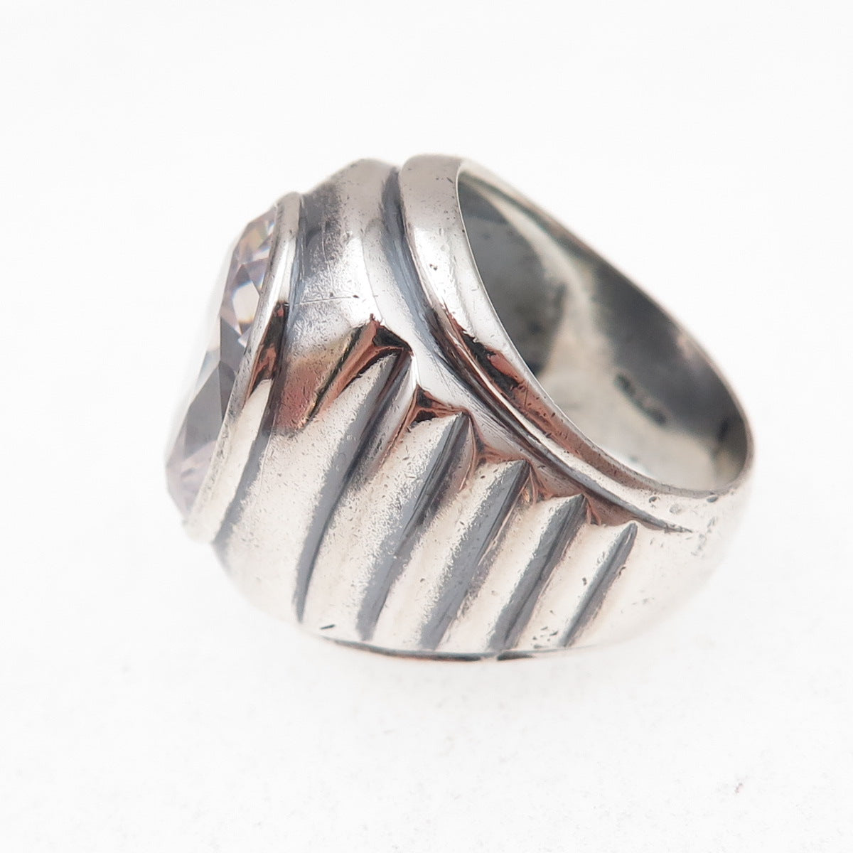 925 Sterling Silver Vintage Oval-Cut Lavender C Z Oxidized Ring Size 6.25