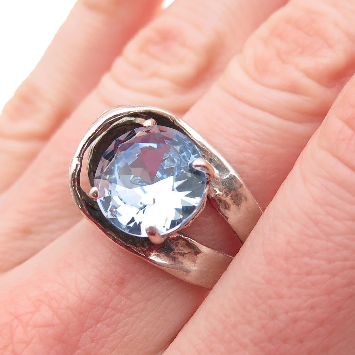 Han 925 Sterling Silver Round-Cut Blue C Z Modernist Ring Size 7.25