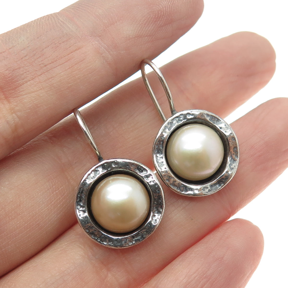 DIDAE 925 Sterling Silver Vintage Israel Real Pearl Hammered Finish Earrings