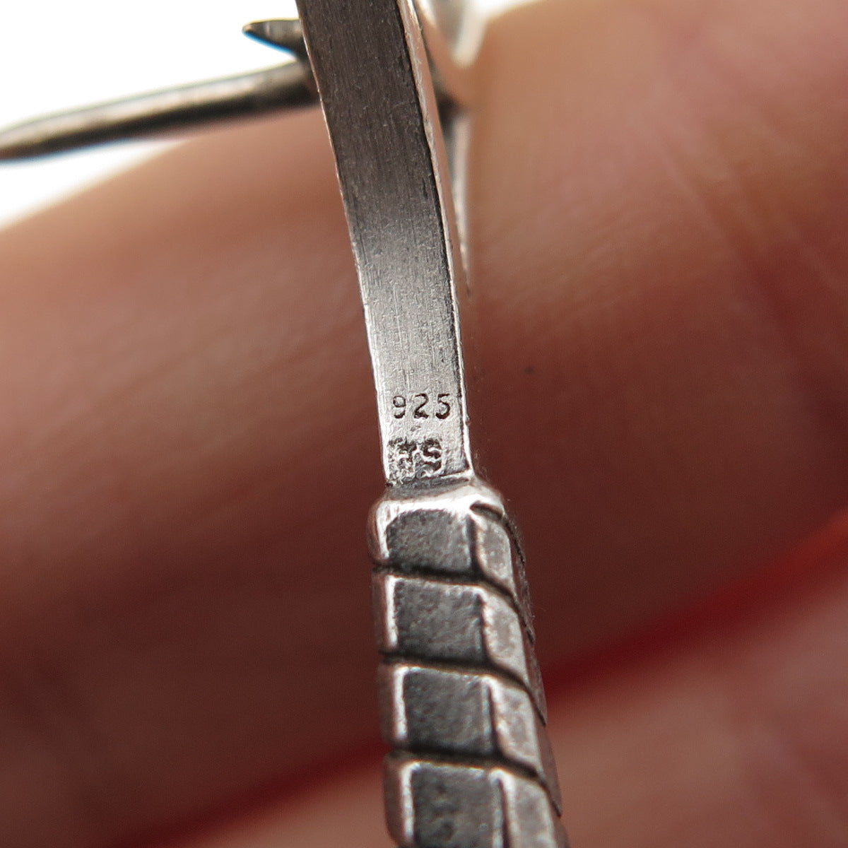 925 Sterling Silver Vintage Real Pearl Tennis Racket Tie Tack / Lapel Pin