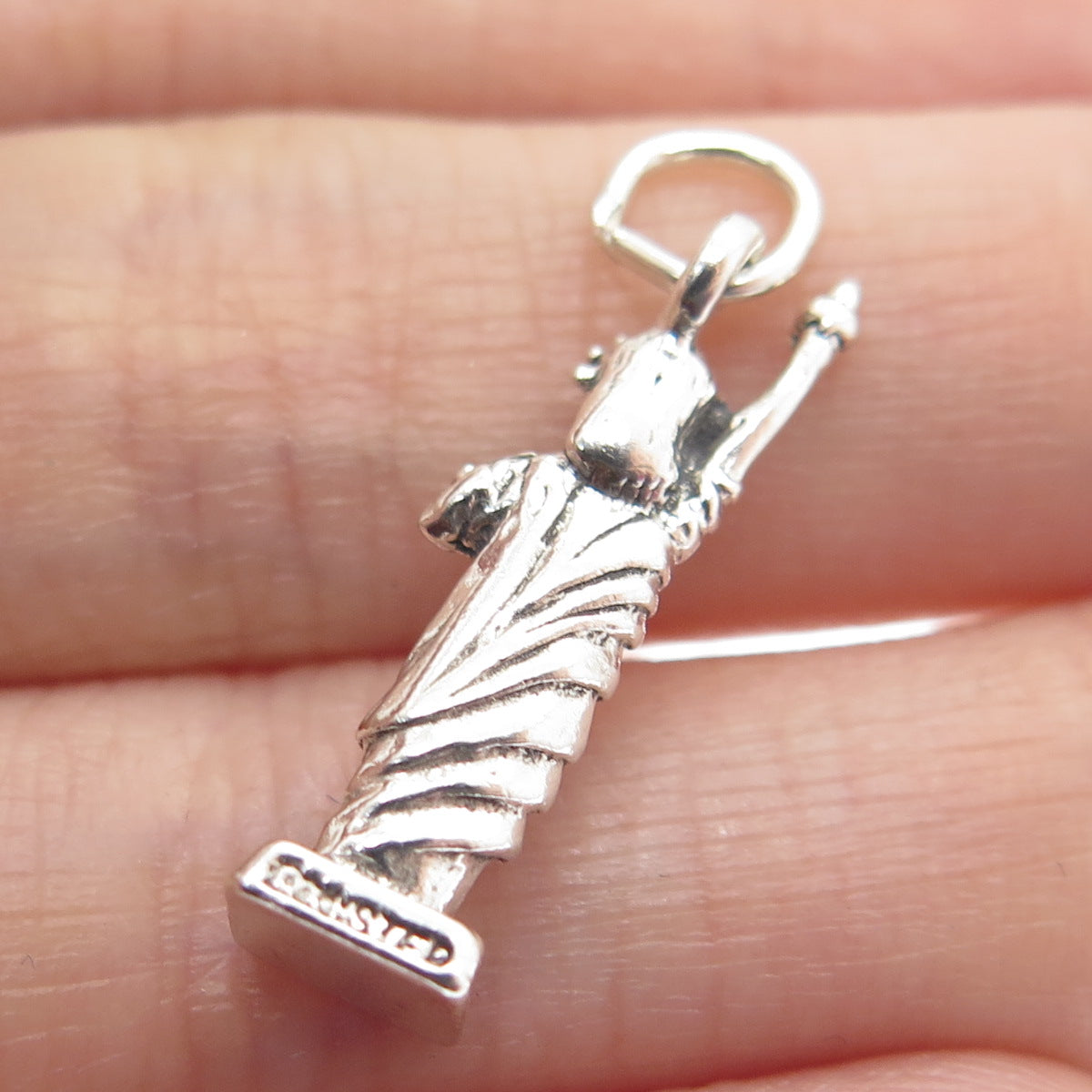 925 Sterling Silver Vintage Statue of Liberty 3D Pendant