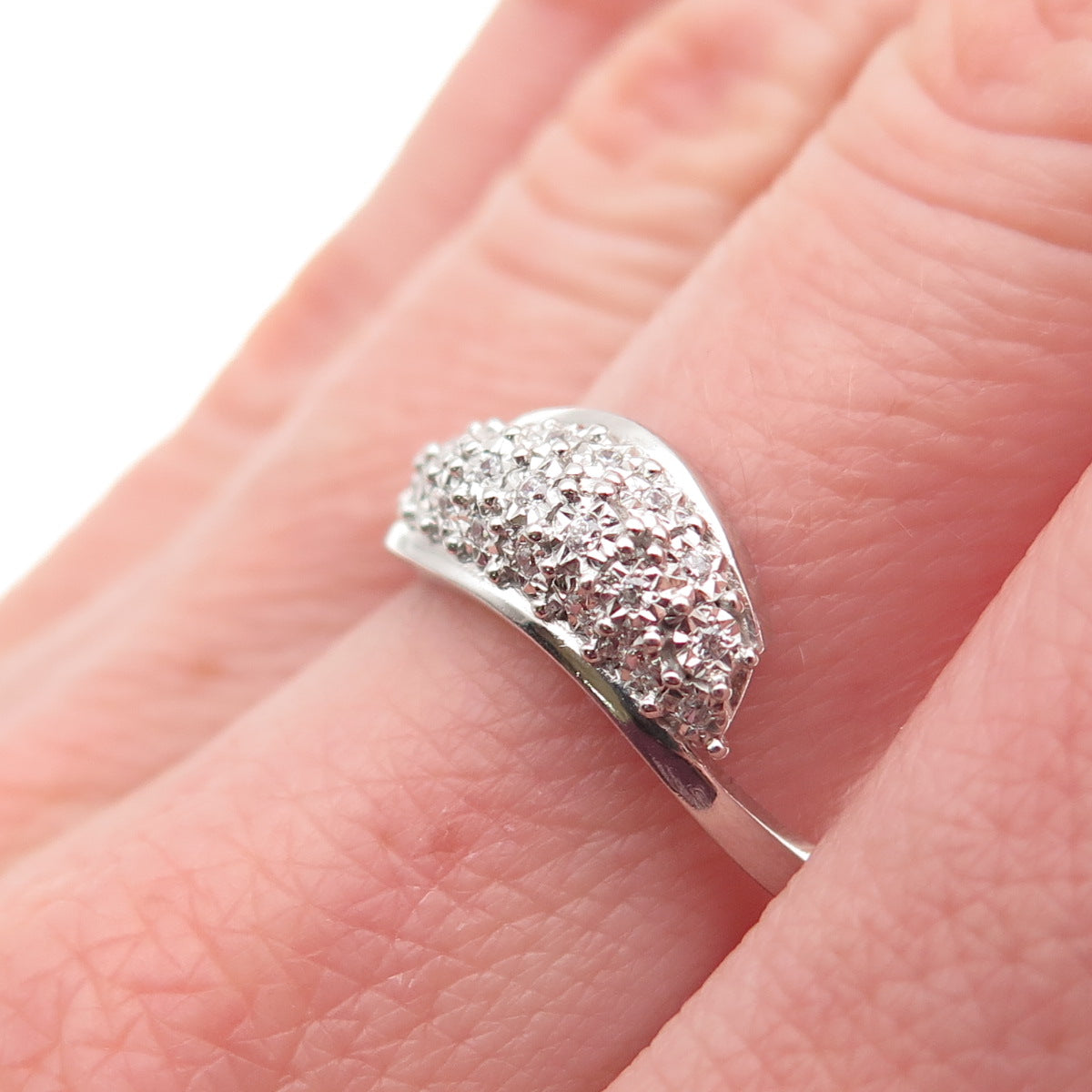 925 Sterling Silver Round-Cut C Z Modernist Overlap Ring Size 7
