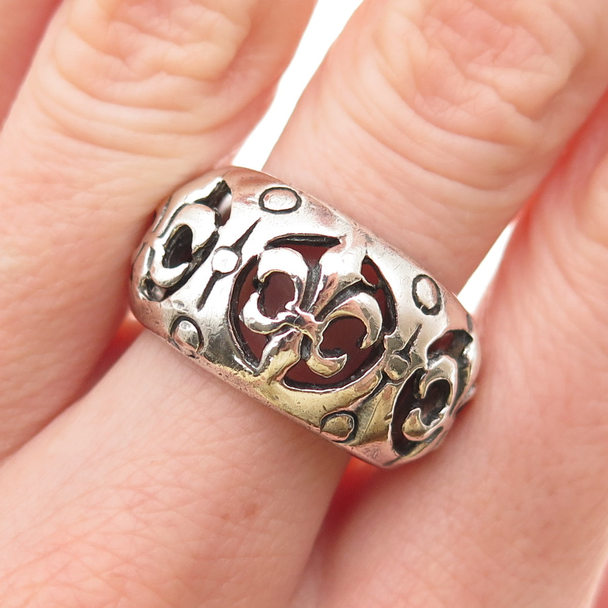 925 Sterling Silver Vintage Fleur de Lis Oxidized Ring Size 7.5