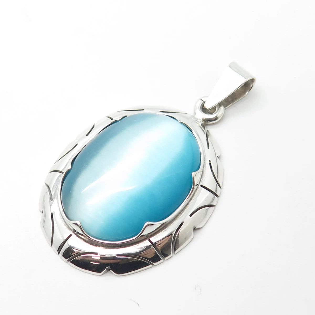 950 Silver Vintage Mexico Real Blue Fiber Optic Cat's Eye Gem Pendant