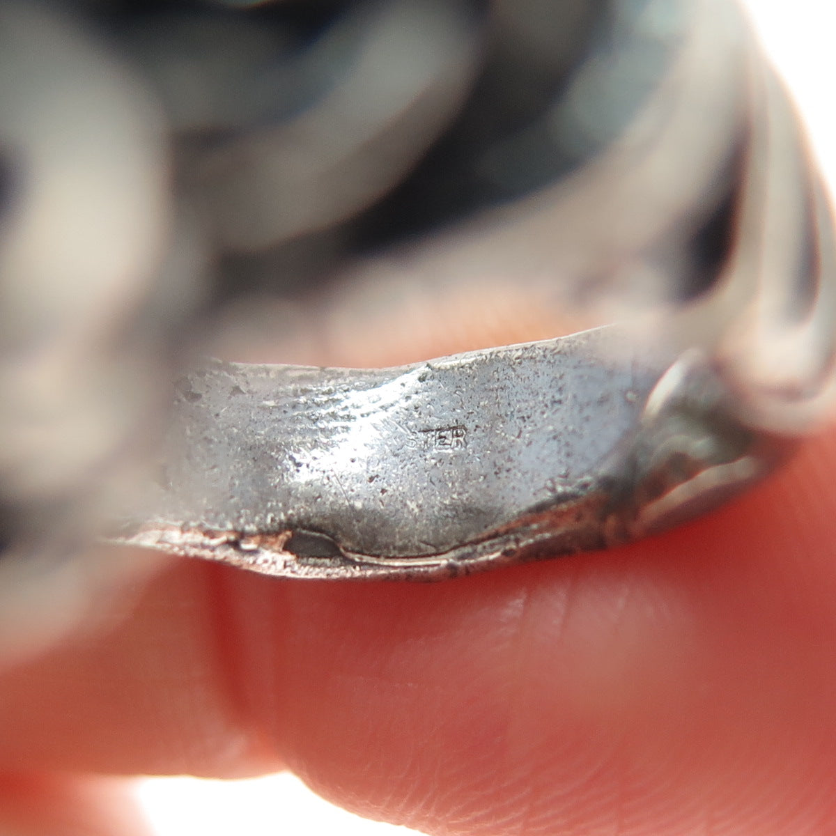 925 Sterling Silver Vintage Modernist Twisted Oxidized Ring Size 5