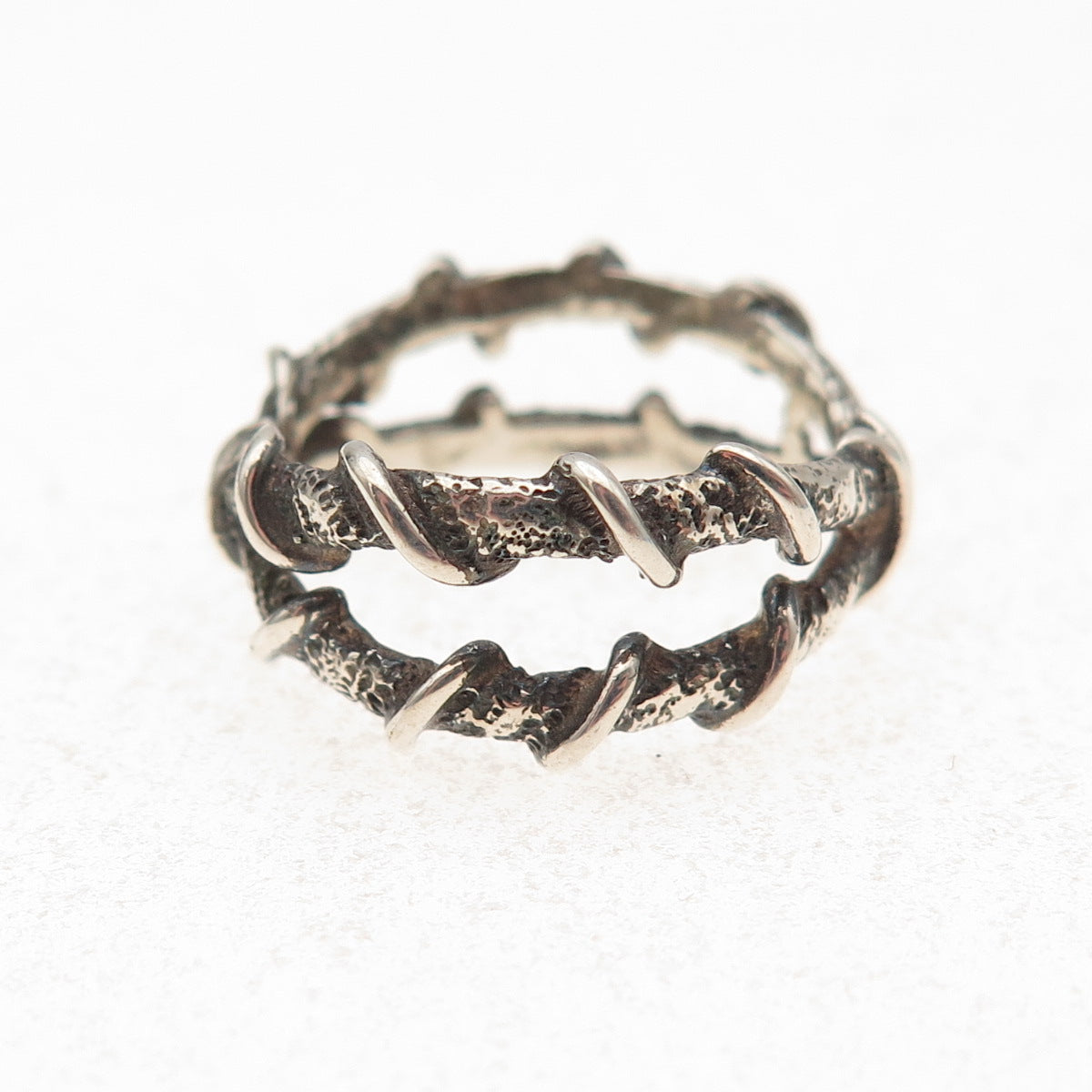 925 Sterling Silver Vintage Modernist Crisscross Oxidized Ring Size 7