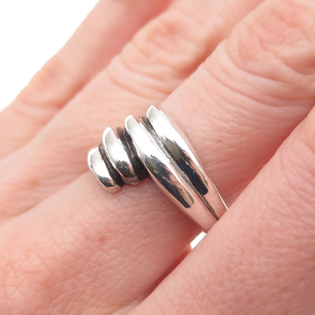 Chapal Zenray 925 Sterling Silver Vintage Modernist Oxidized Bypass Ring Size 8