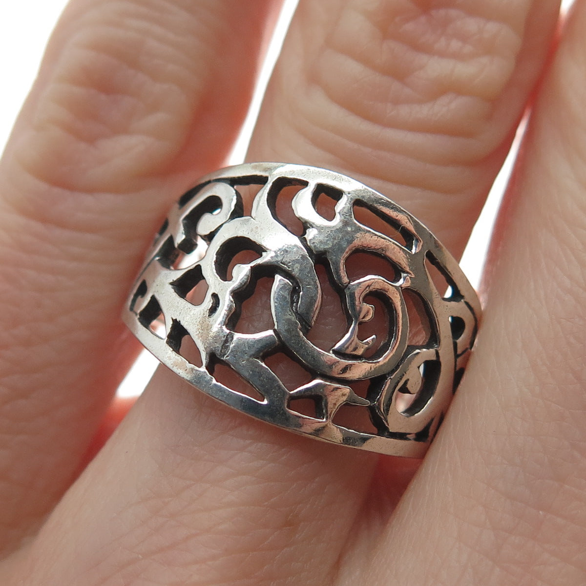 925 Sterling Silver Vintage Celtic Knot Ring Size 9.25