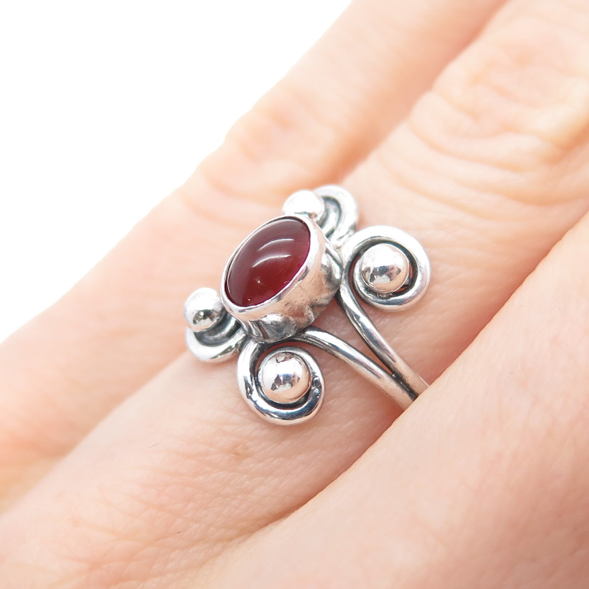 925 Sterling Silver Vintage Real Carnelian Swirl Beaded Oxidized Ring Size 5.75