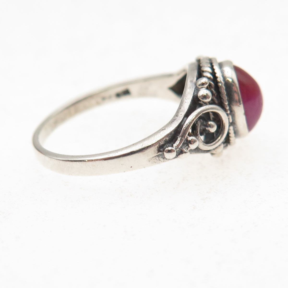 925 Sterling Silver Vintage Real Ruby Swirl Oxidized Ring Size 4.75