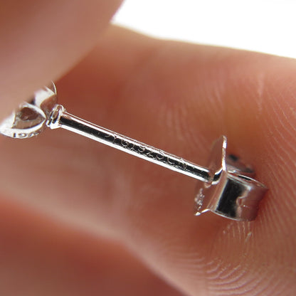 925 Sterling Silver Round-Cut Shaped C Z Stud Earrings