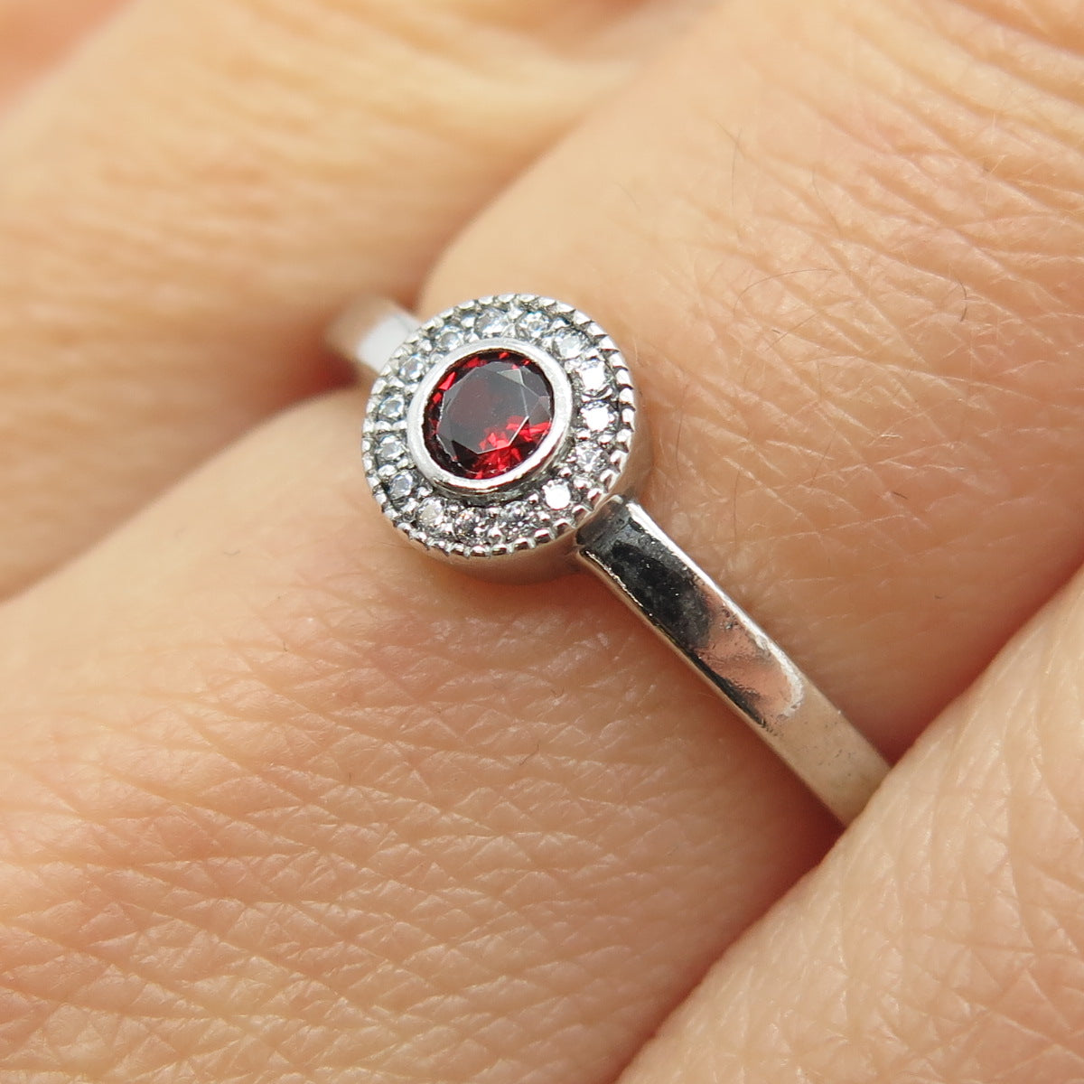 925 Sterling Silver White & Red C Z Ring Size 7