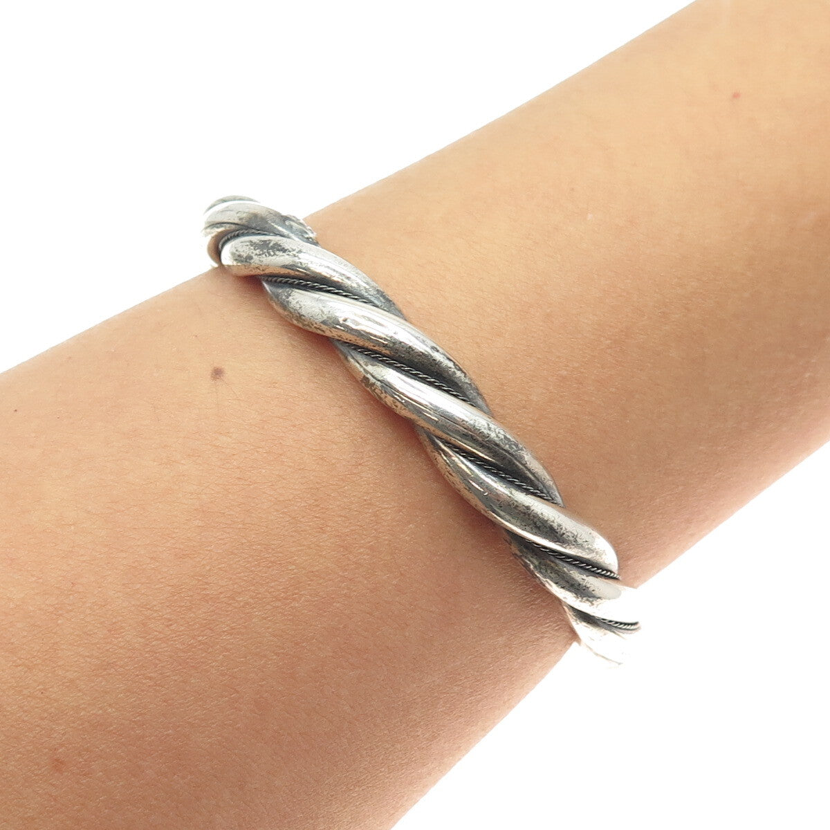 925 Sterling Silver Vintage Twisted Bangle Bracelet 7"