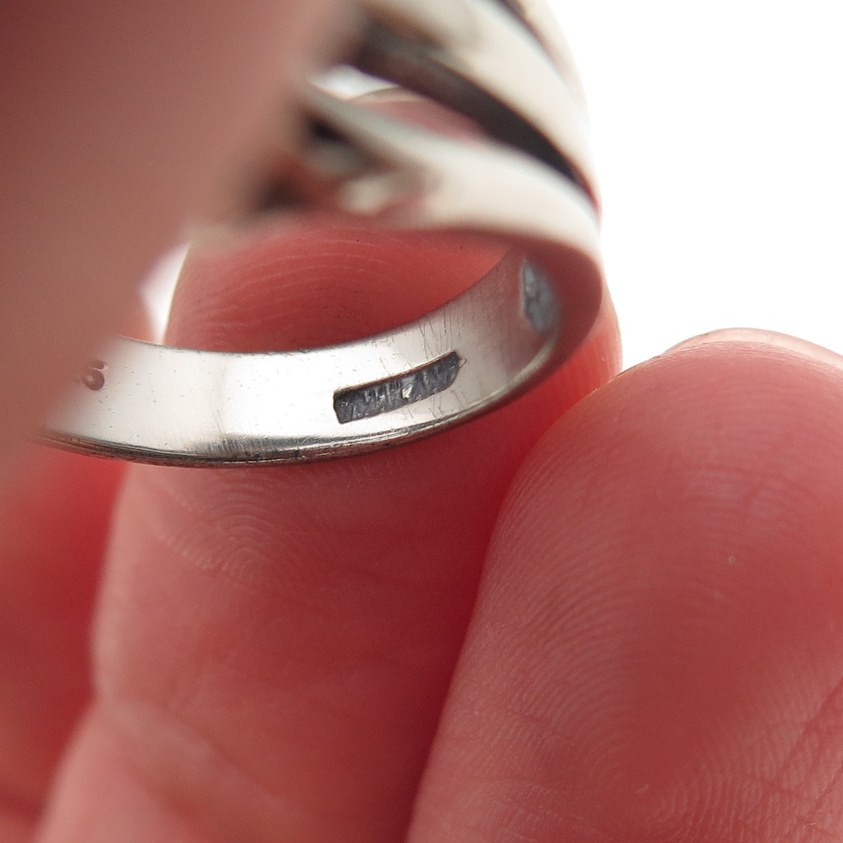925 Sterling Silver Vintage Modernist Oxidized Ring Size 7