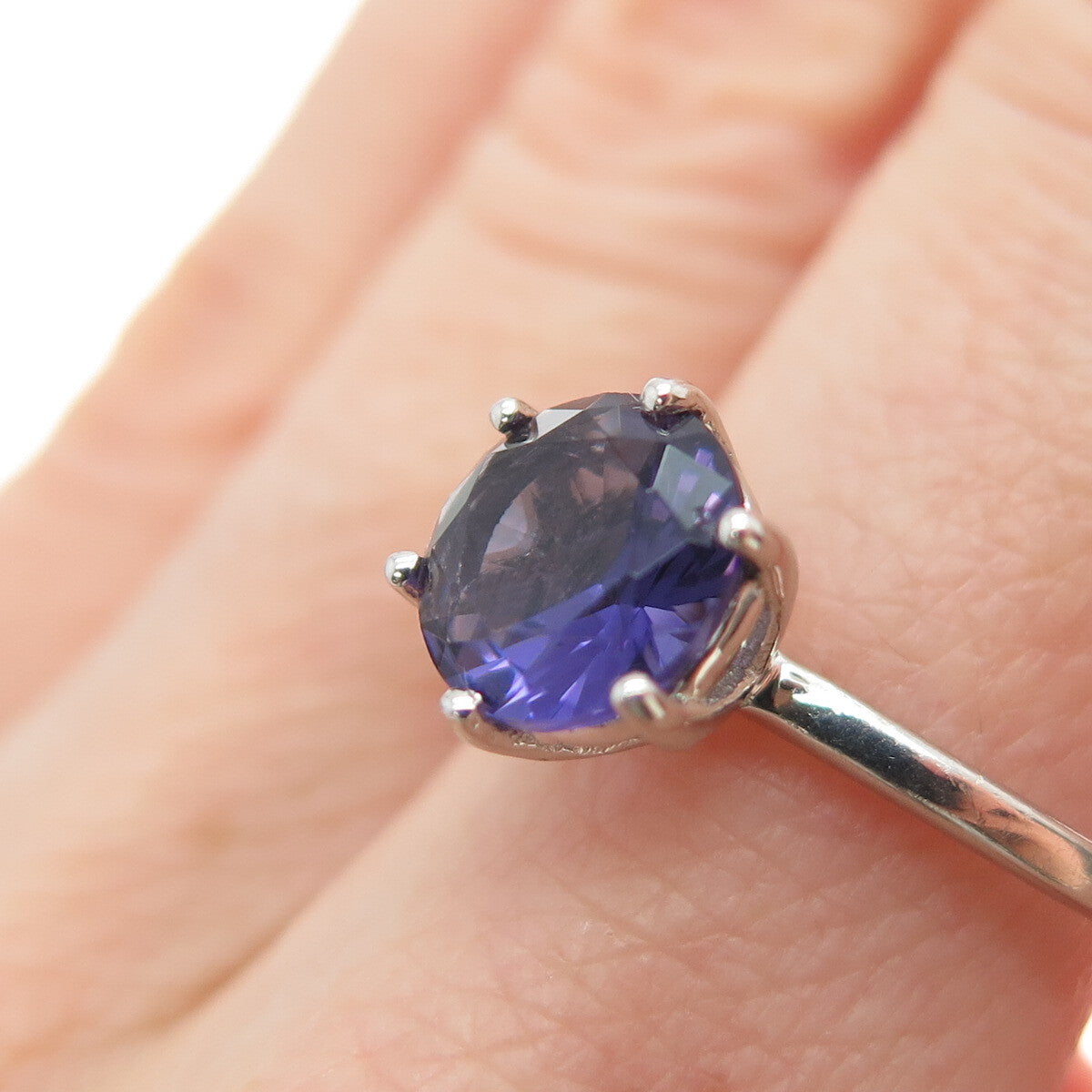 DAZZLERS 925 Sterling Silver Round-Cut Nano Amethyst Ring Size 7