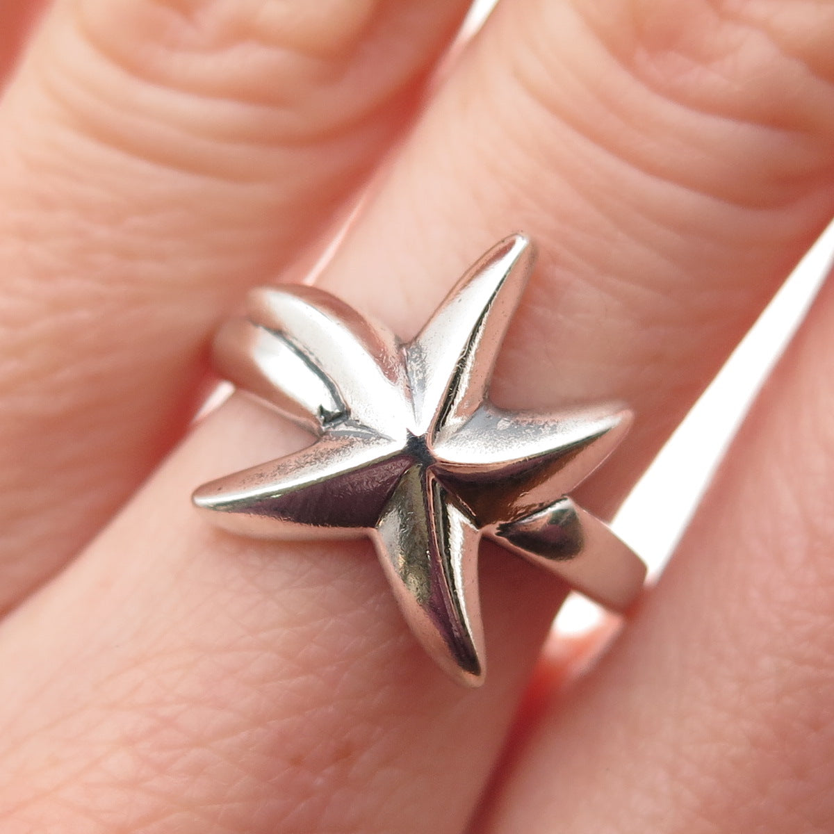 925 Sterling Silver Vintage Modernist Starfish Oxidized Ring Size 6.75