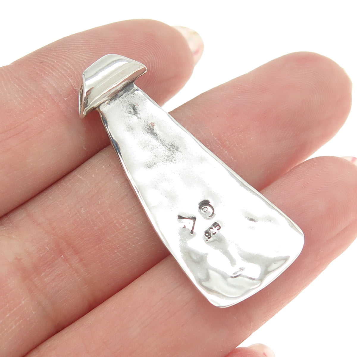 SILPADA 925 Sterling Silver Vintage Hammered Finish Pendant