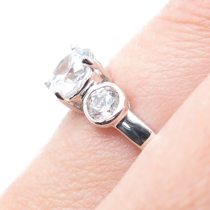 925 Sterling Silver Round-Cut C Z Engagement Ring Size 8